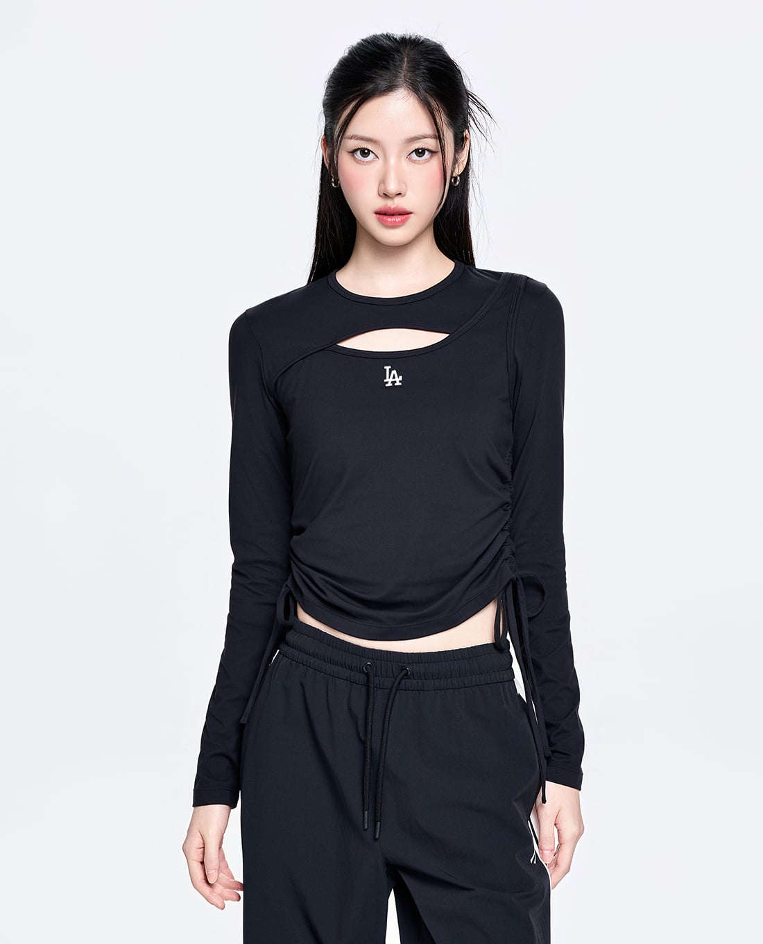 MLB - Áo kiểu nữ tay dài rút dây Basic Cutout