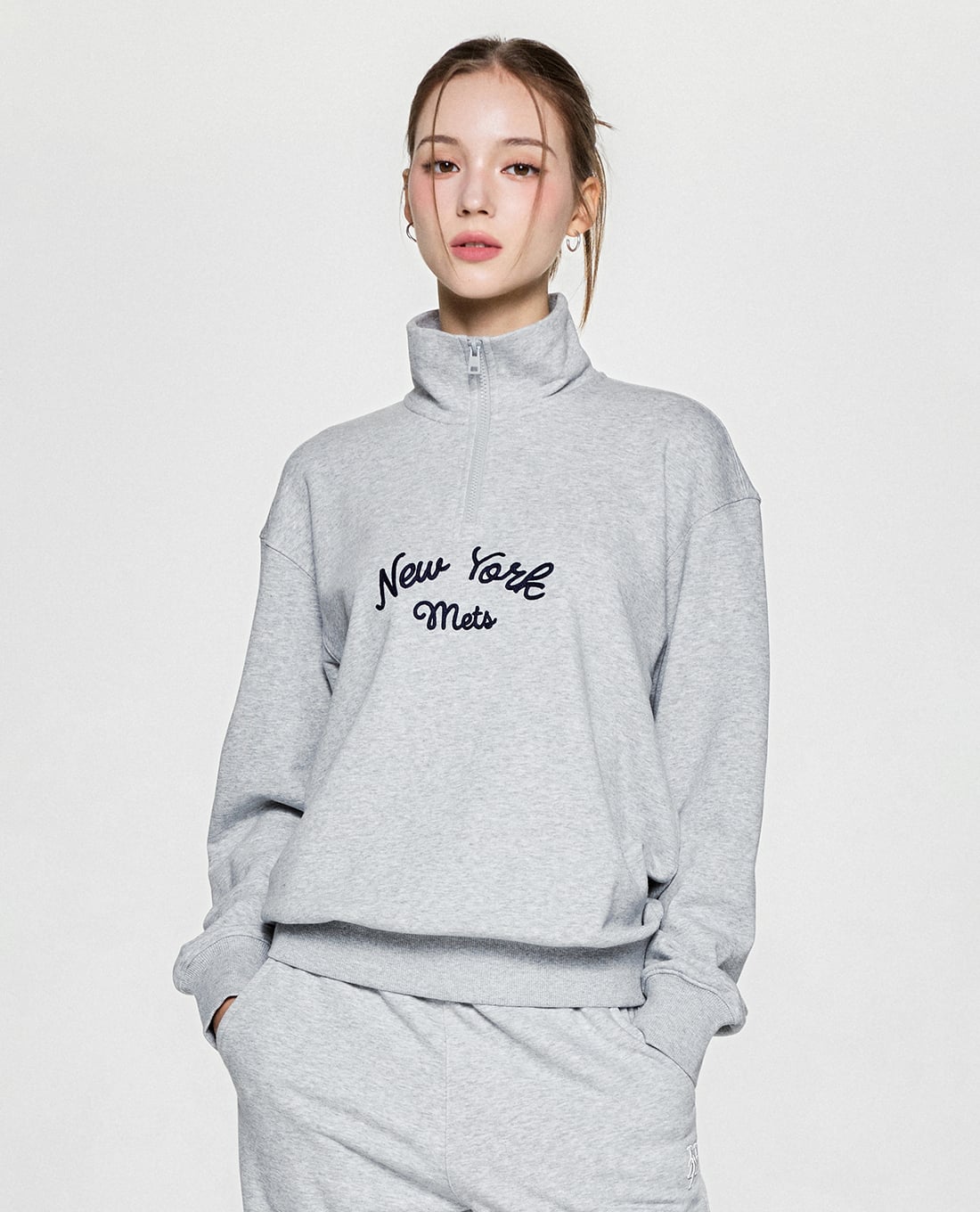 MLB - Áo sweatshirt unisex cổ bẻ tay dài Basic Lettering
