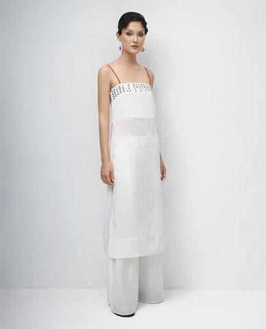  THOME - Đầm hai dây midi dáng suông thêu chữ 