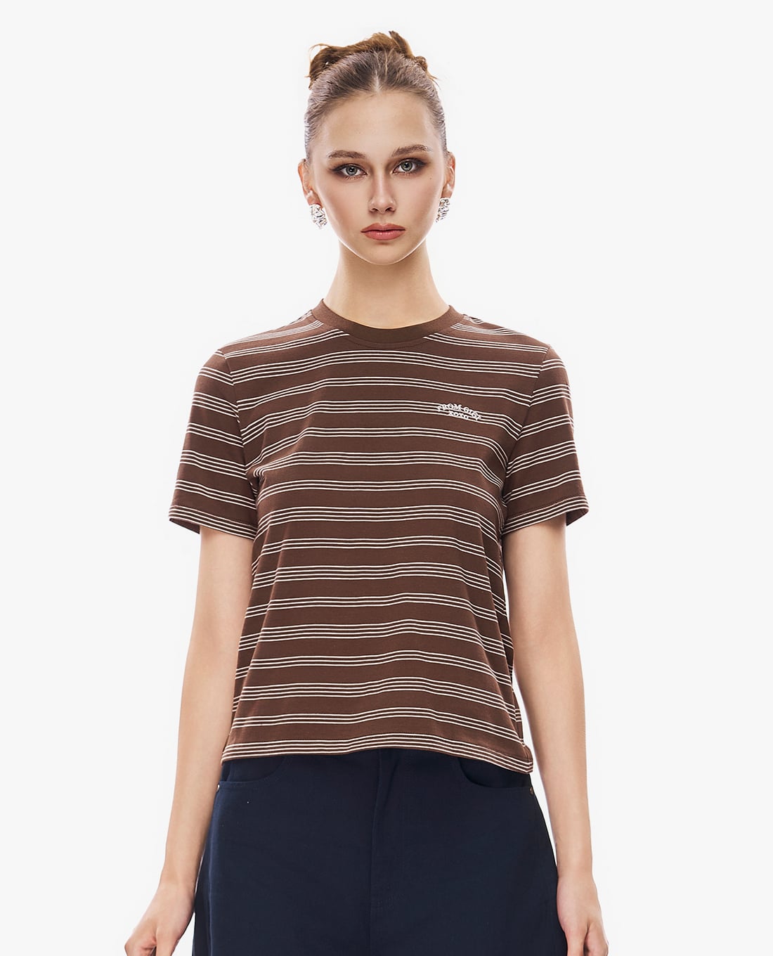 GIGI - Áo thun nữ cổ tròn tay ngắn kẻ sọc