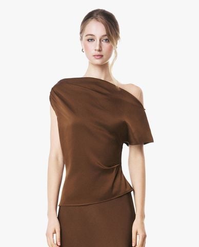  GIGI - Áo kiểu nữ lệch vai phối nếp gấp 