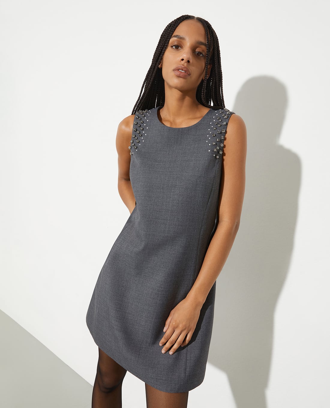 MAX&Co. - Đầm sát nách mini cổ tròn đính đá Mcougola