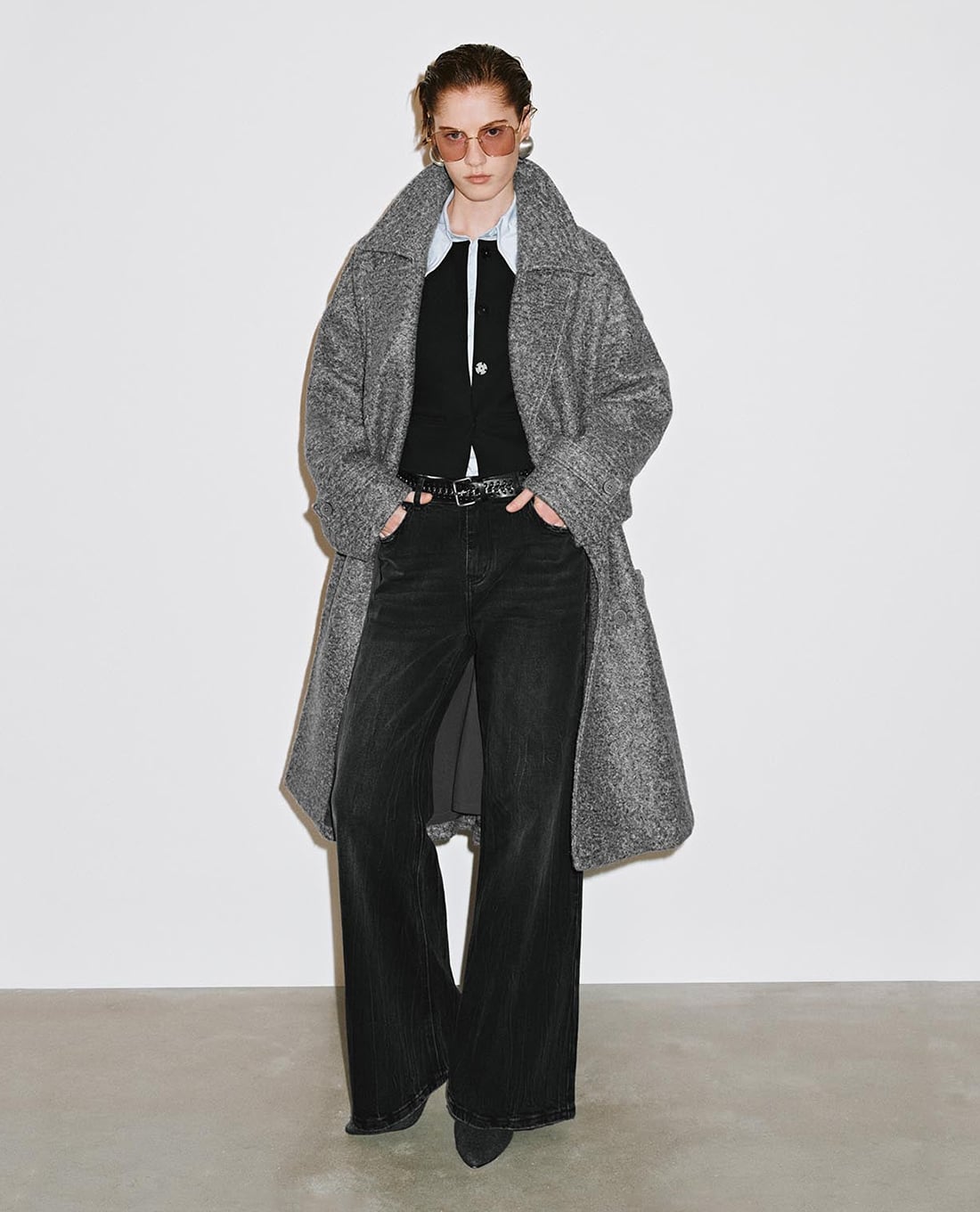 URBAN REVIVO - Áo khoác măng tô nữ dáng dài cổ vest