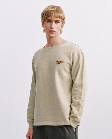  URBAN REVIVO - Áo thun nam cổ tròn tay dài phối họa tiết 