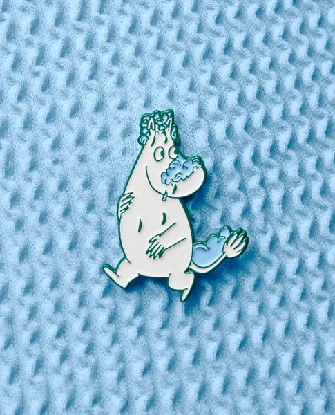  LUSH - Pin cài Lush x Moomin 