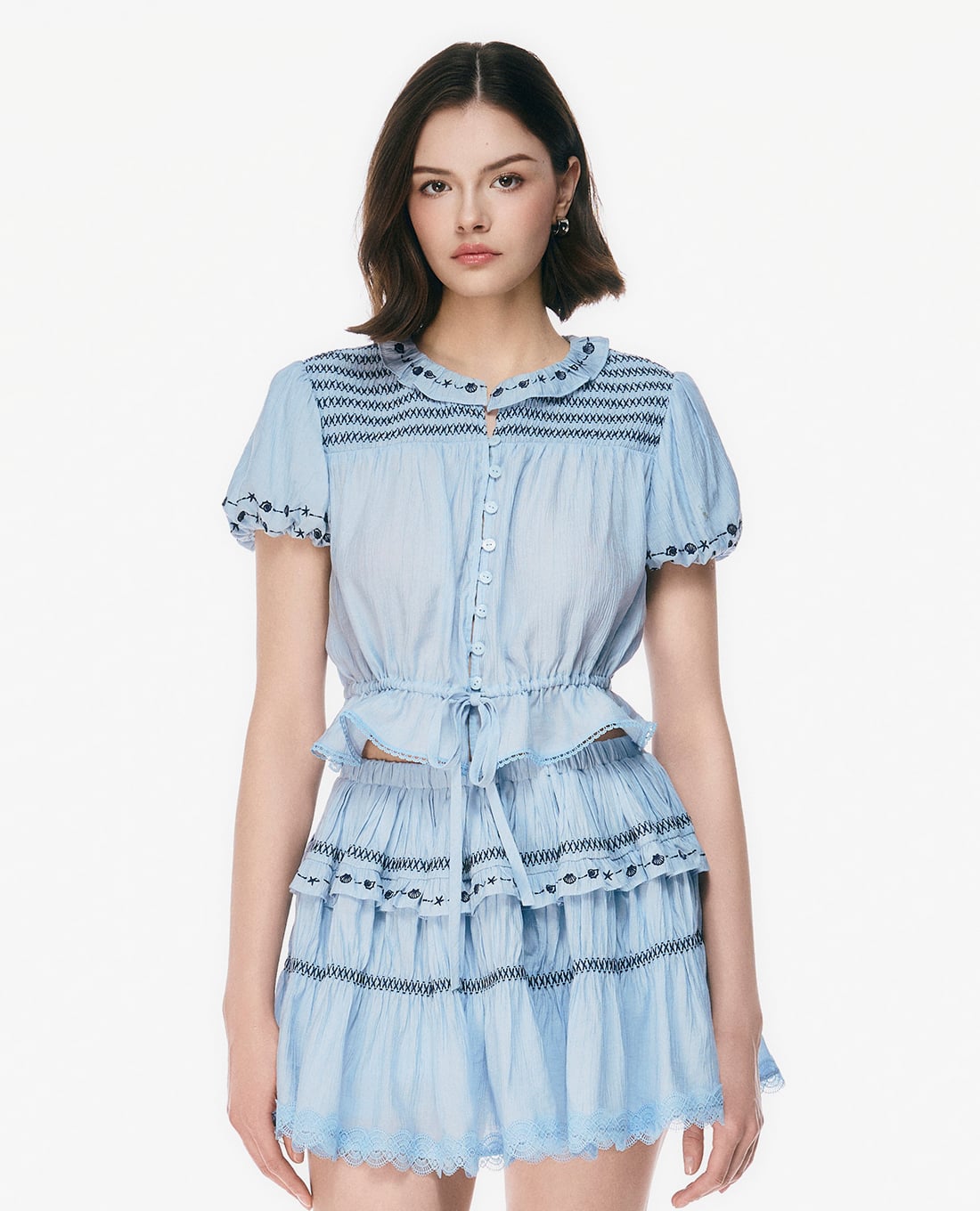 GIGI - Áo kiểu nữ cổ bèo tay phồng phối nơ