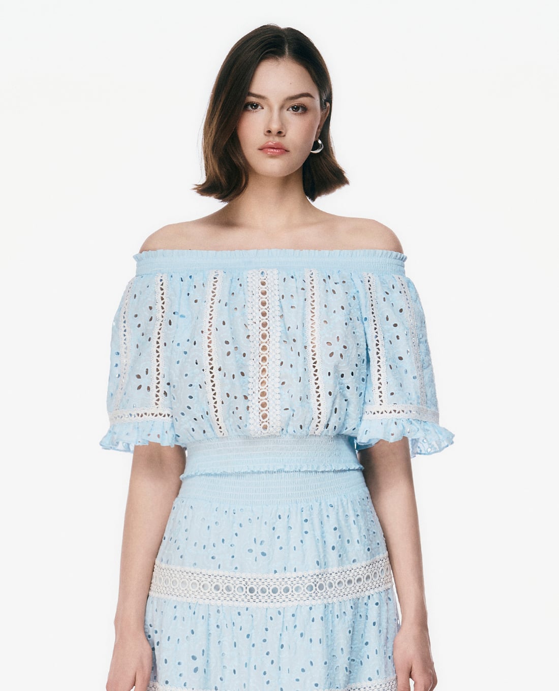 GIGI - Áo trễ vai nữ tay lửng viền ren phom croptop