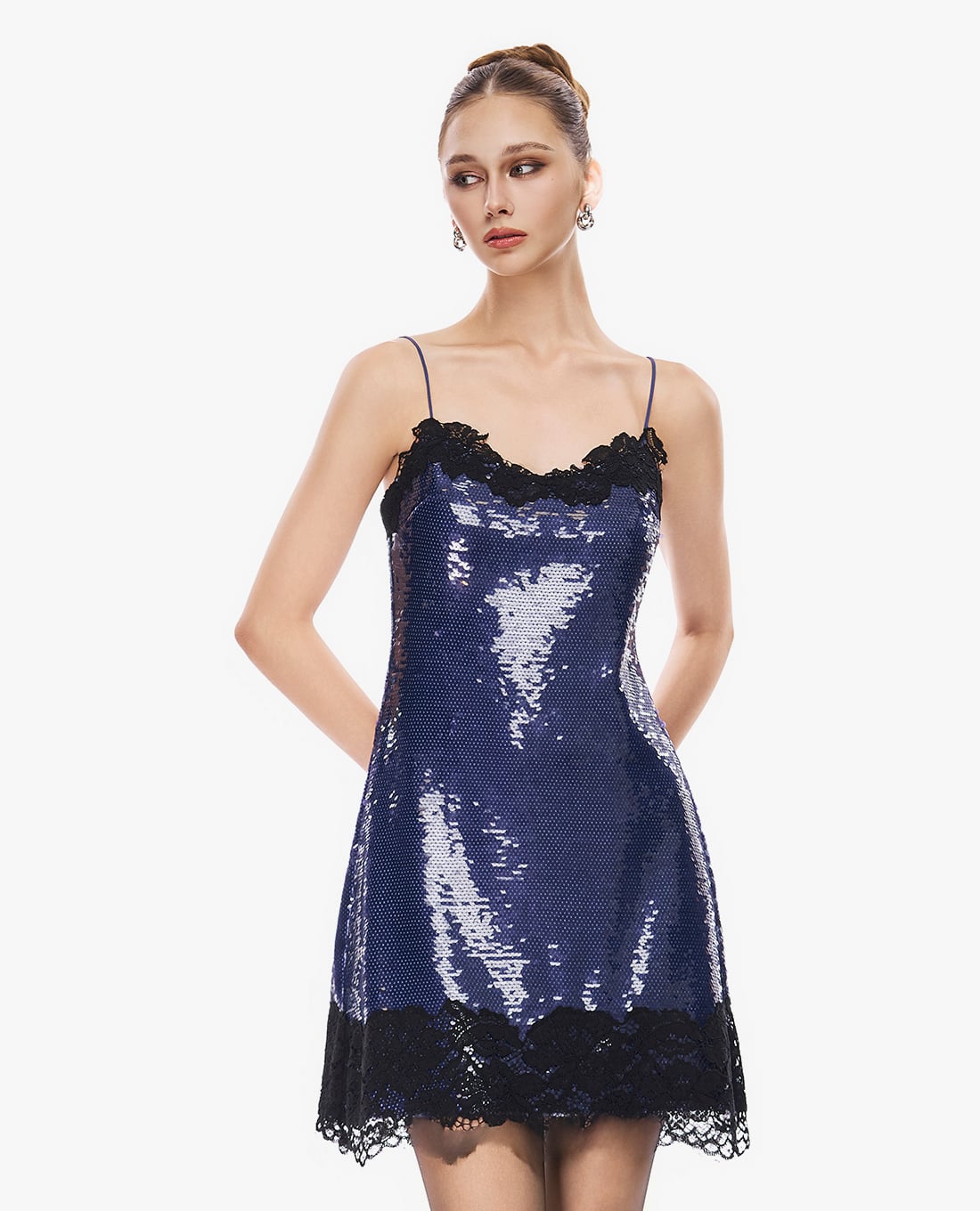 GIGI - Đầm hai dây mini phối ren đính sequin