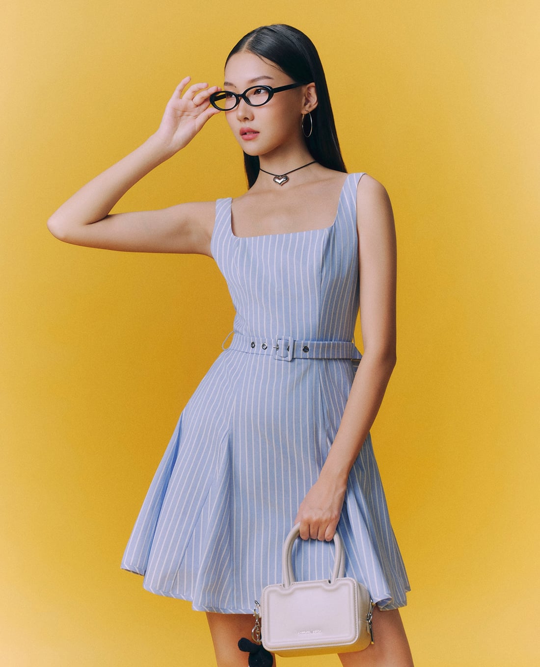 GIGI - Đầm hai dây mini cổ vuông kẻ sọc