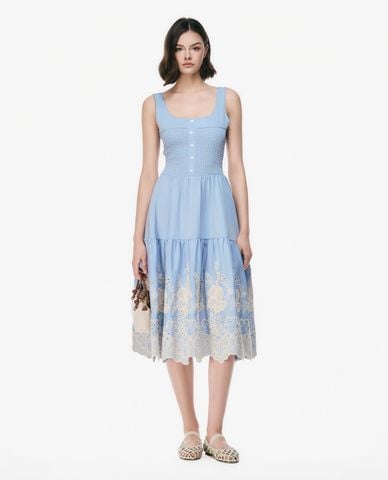  GIGI - Đầm hai dây midi cổ vuông thêu hoa 