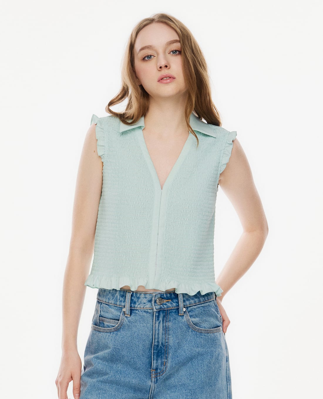 GIGI - Áo sát nách nữ cổ V phối bèo nhún