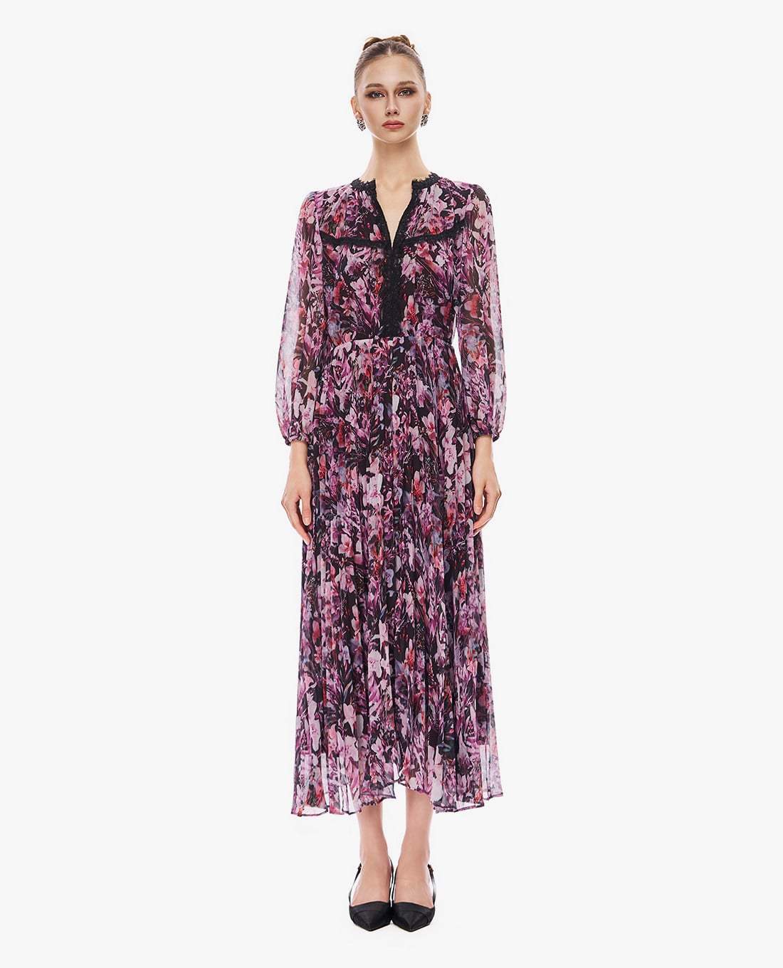 GIGI - Đầm midi cổ V tay dài phối ren in hoa