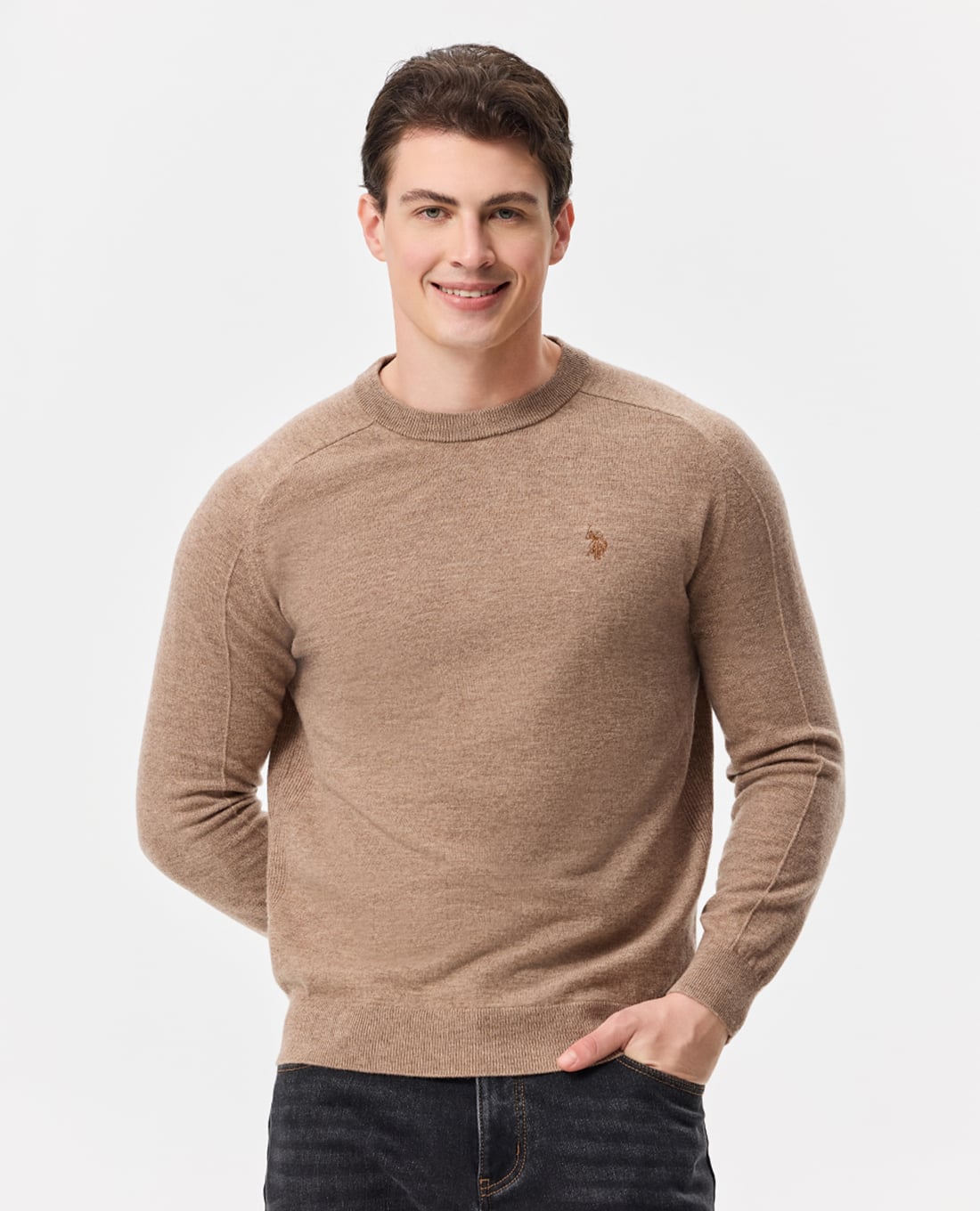 USPA - Áo dệt kim nam cổ tròn tay dài thêu logo