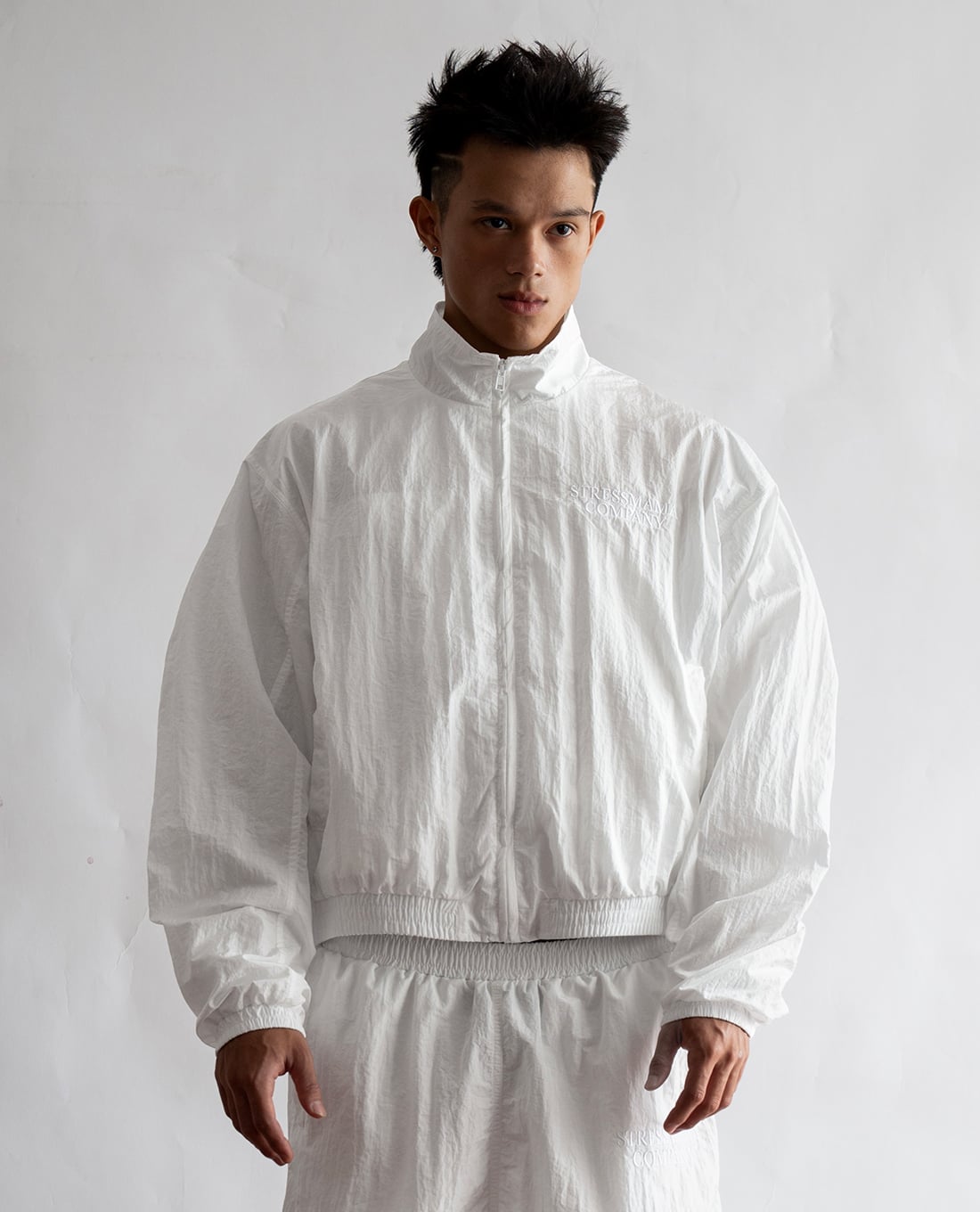 STRESSMAMA - Áo khoác gió unisex thêu logo Company