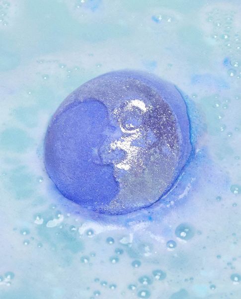  LUSH - Bom tắm Brother Moon 