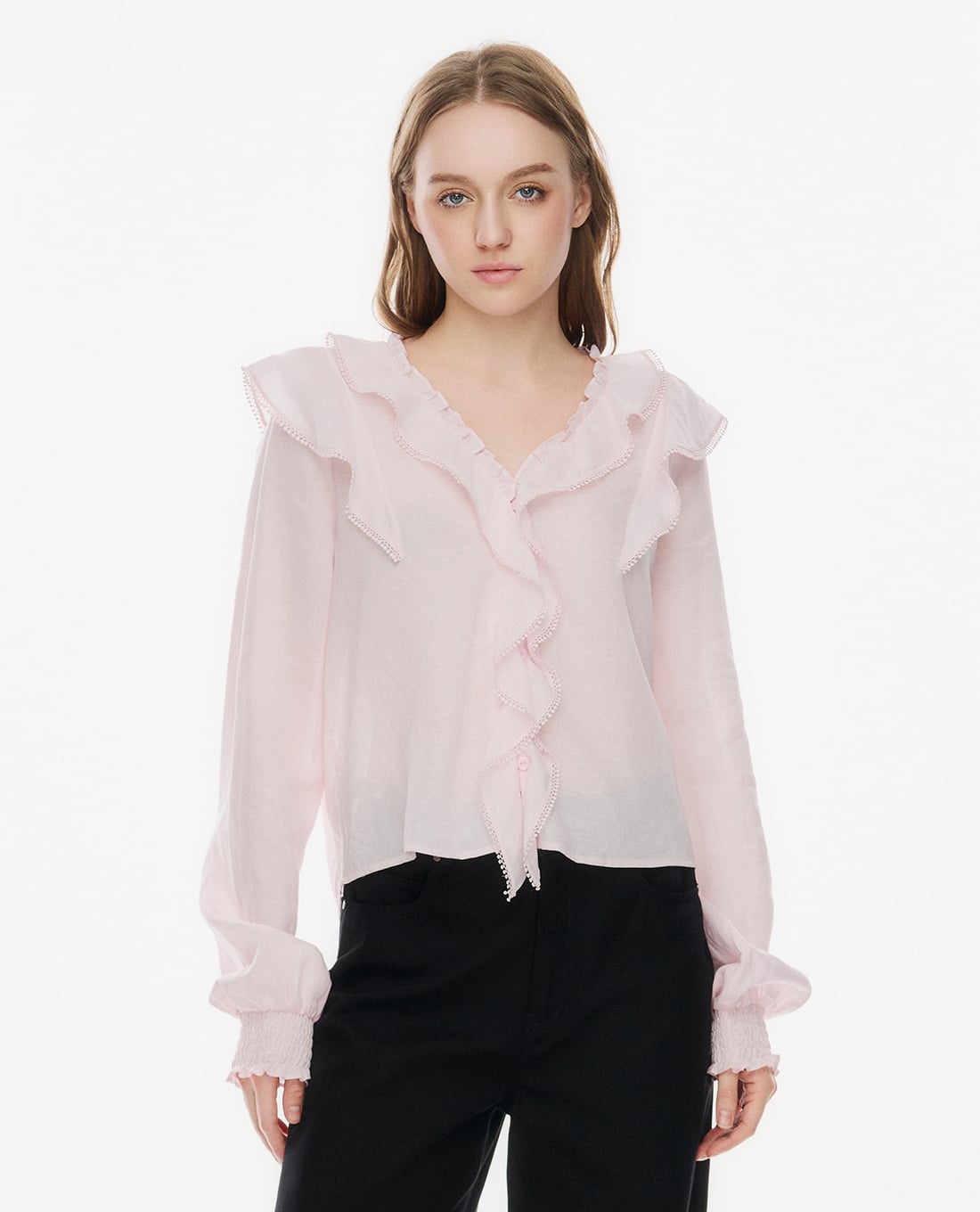 GIGI - Áo kiểu nữ cổ V tay dài nhún bèo xếp tầng