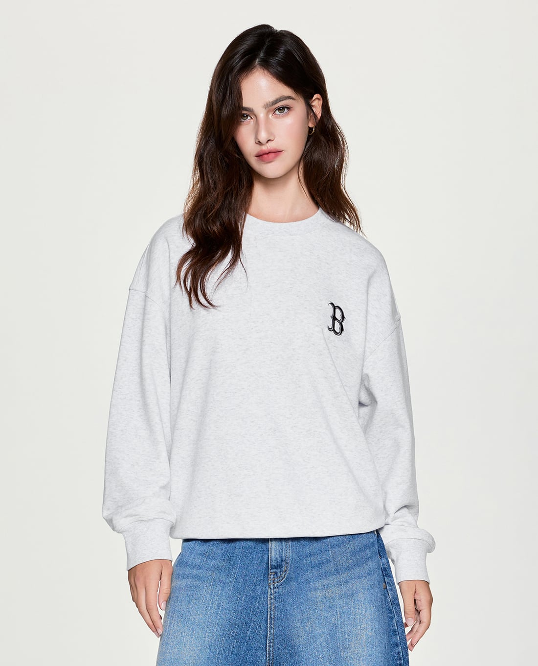 MLB - Áo sweatshirt unisex cổ tròn Basic Street Back Graphic