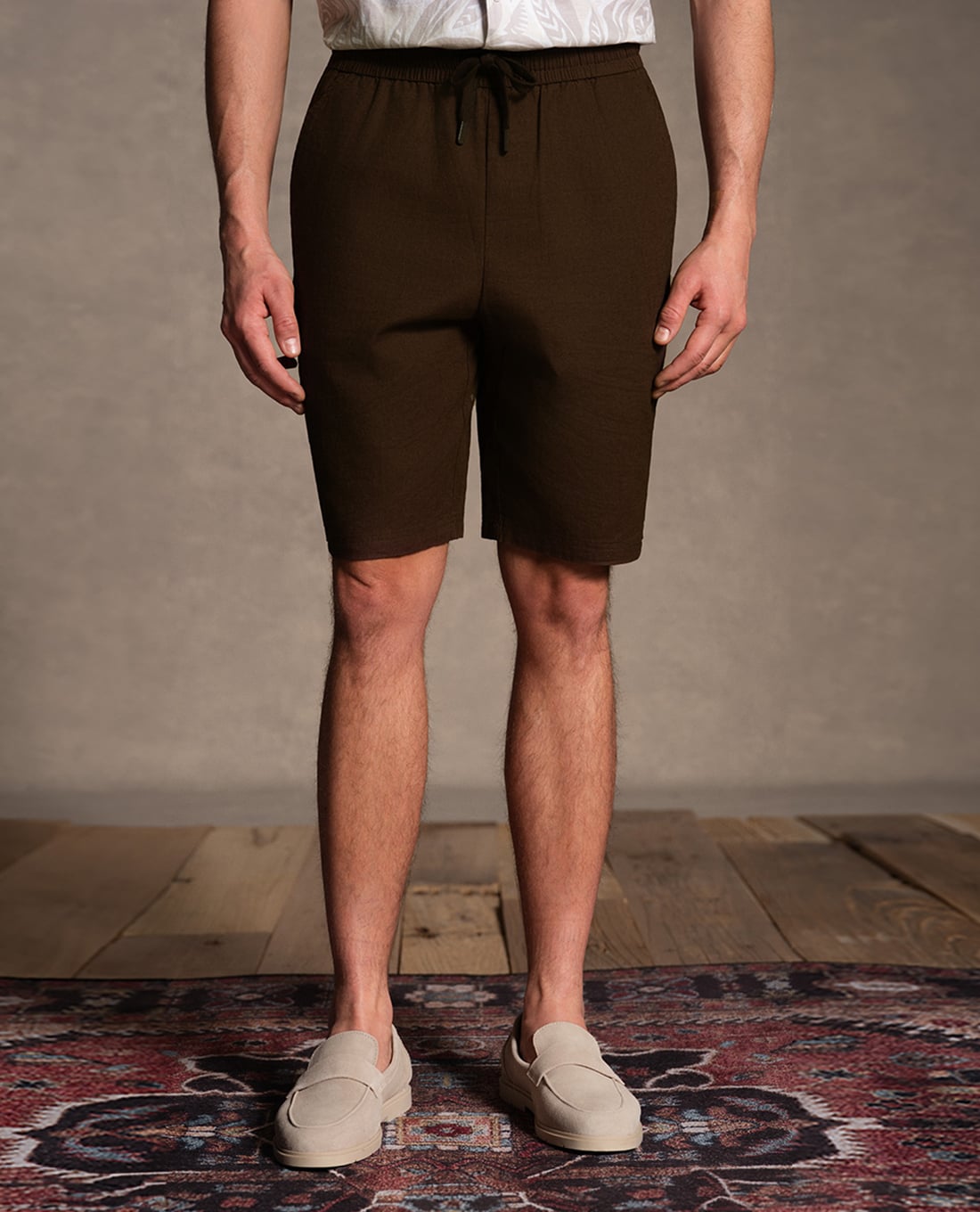 USPA - Quần short nam ngang gối lưng thun dây rút