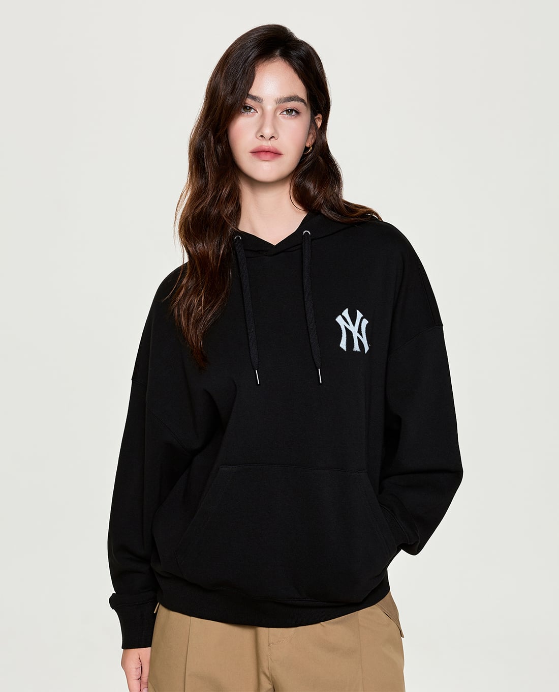 MLB - Áo hoodie unisex tay dài Basic Street Stadium Graphic