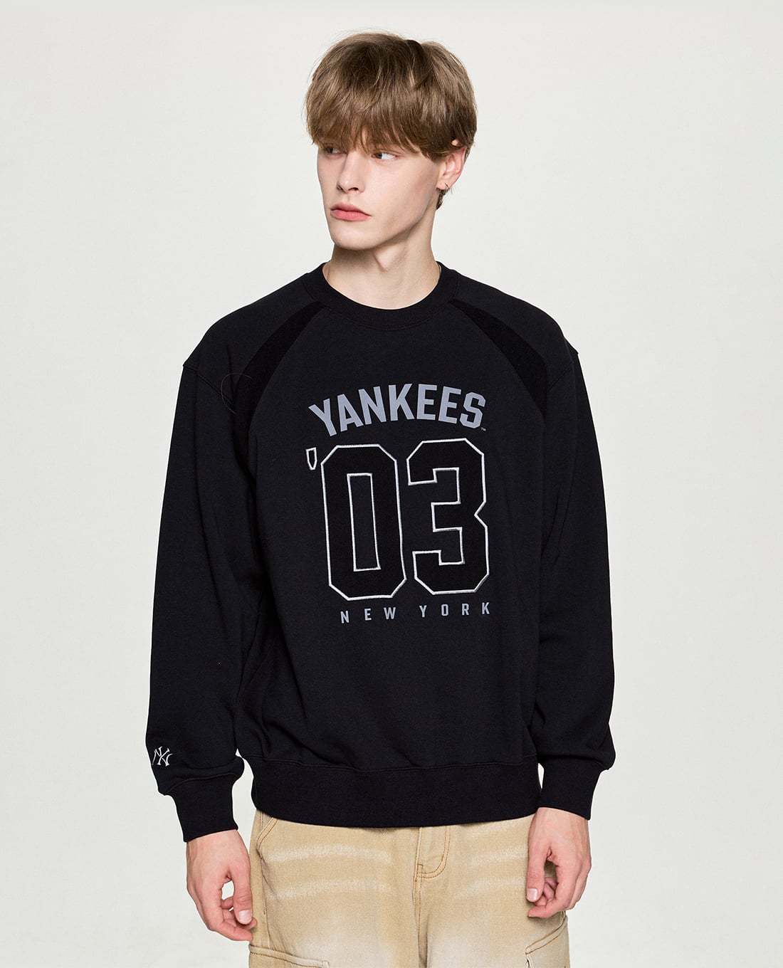 MLB - Áo sweatshirt unisex cổ tròn Varsity Sportive