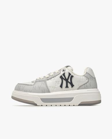  MLB - Giày sneakers unisex cổ thấp Chunky Liner Embo Monogram 