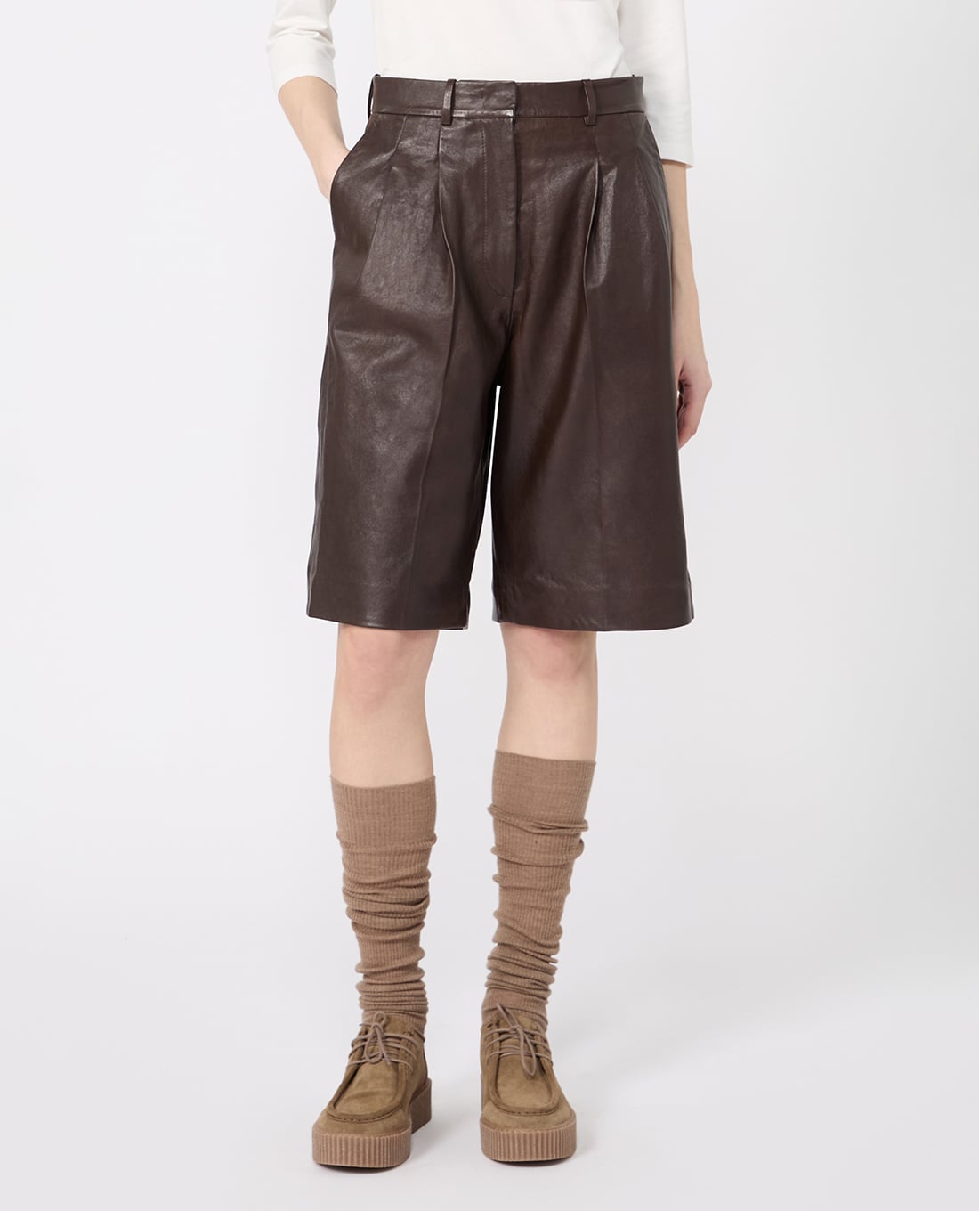 WEEKEND MAX MARA - Quần short da nữ ngang gối Wkipagine