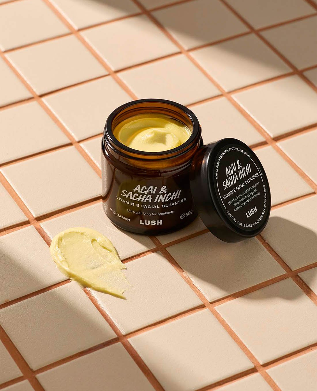 LUSH - Sữa rửa mặt Acai & Sacha Inchi