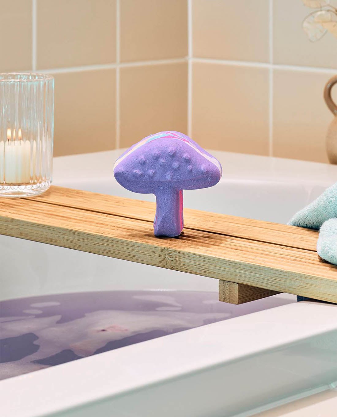 LUSH - Bom tắm Magik Mushroom