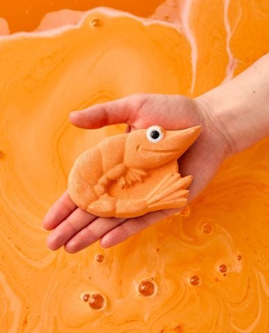  LUSH - Bom tắm Marigold Tea 