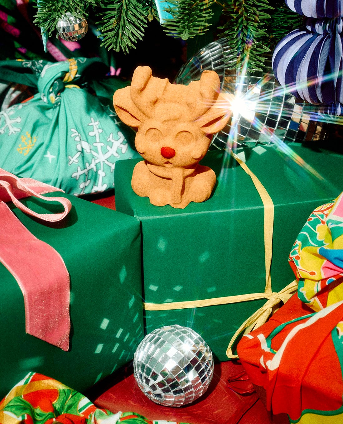 LUSH - Bom tắm Reindeer