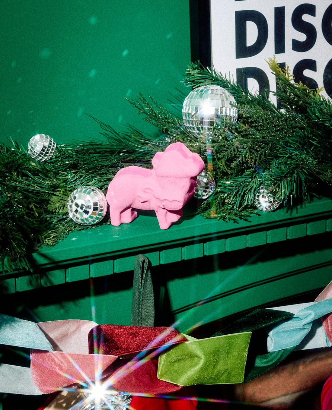 LUSH - Bom tắm Dominick The Donkey