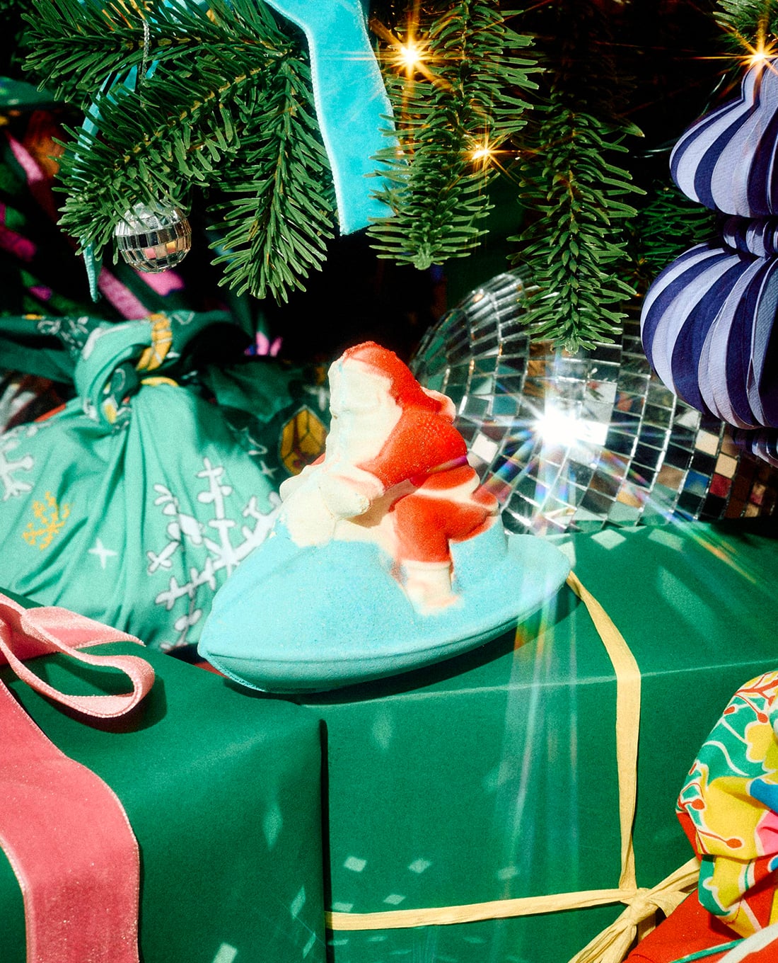 LUSH - Bom tắm Jet Ski