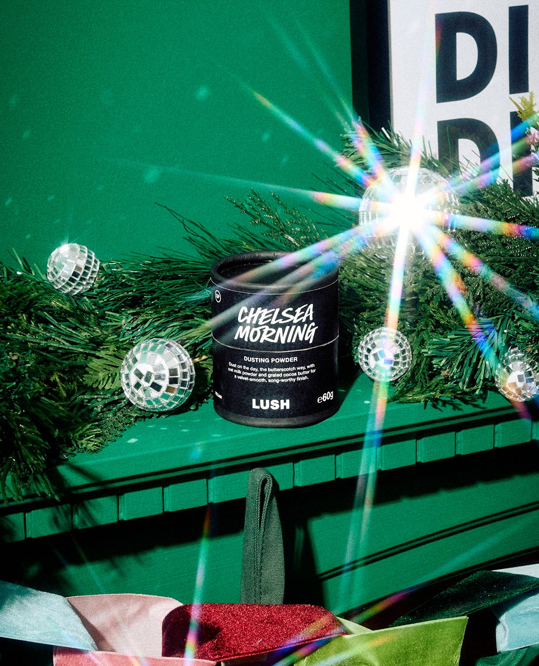 LUSH - Phấn dưỡng ẩm Chelsea Morning