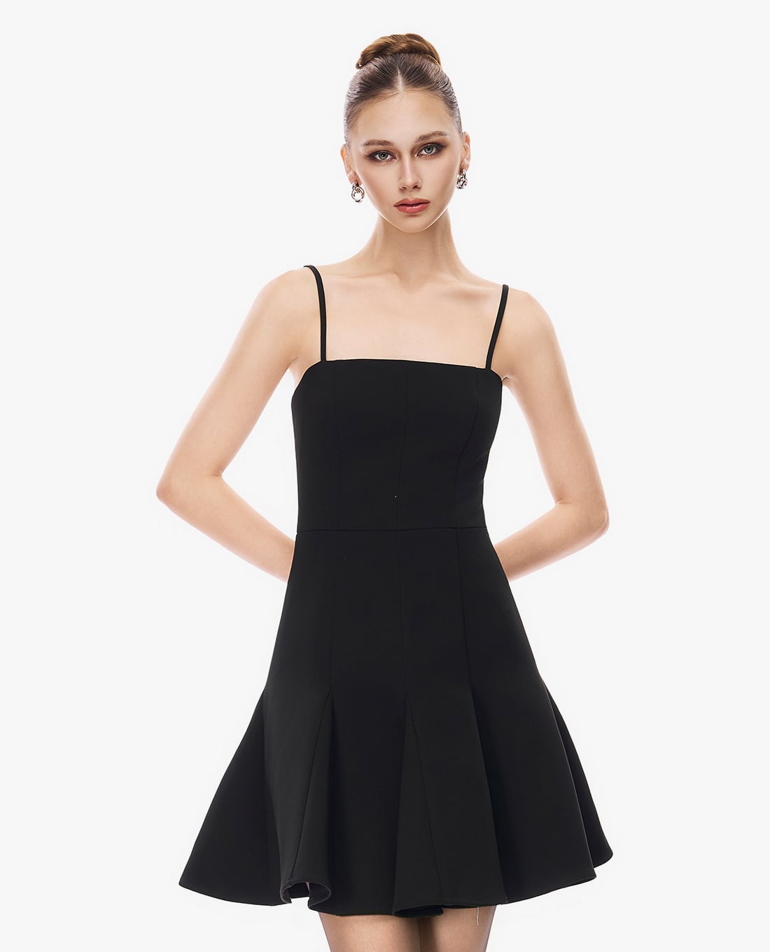 GIGI - Đầm hai dây mini dáng xòe