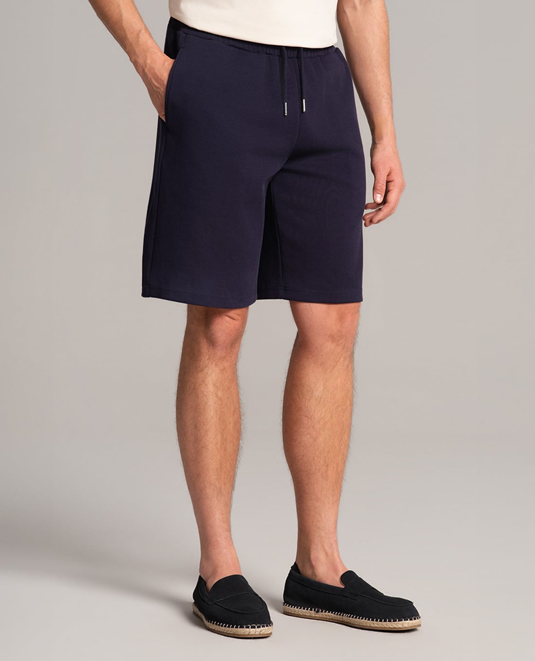 USPA - Quần short nam ống rộng lưng thun thêu logo