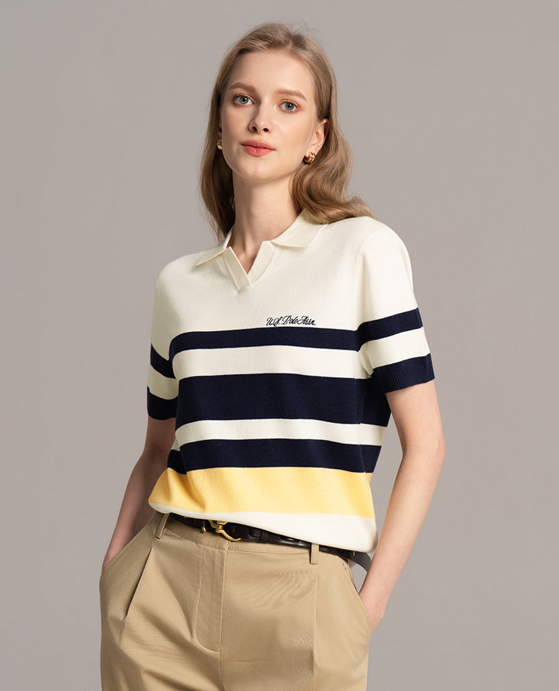 USPA - Áo dệt kim nữ cổ bẻ tay ngắn phối sọc