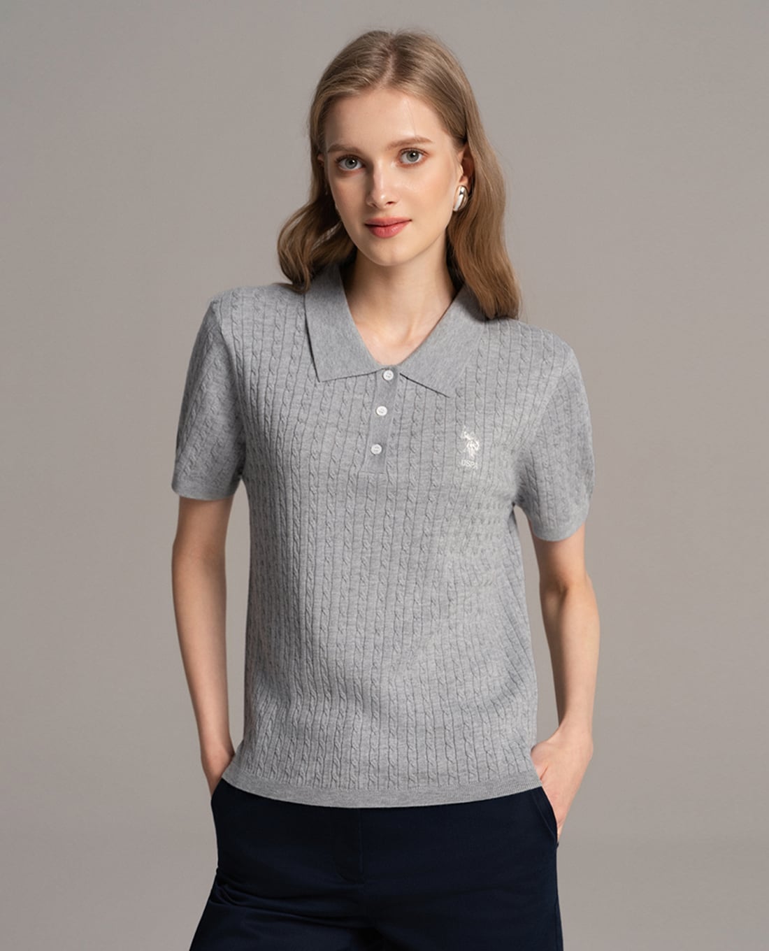 USPA - Áo dệt kim nữ cổ bẻ tay ngắn thêu logo