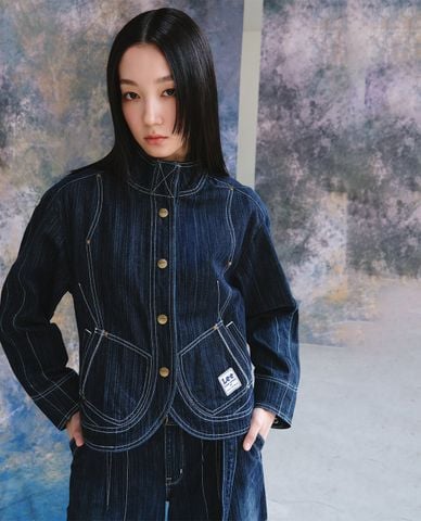  LEE - Áo khoác denim nữ tay dài Lee x Feng Chen Wang 
