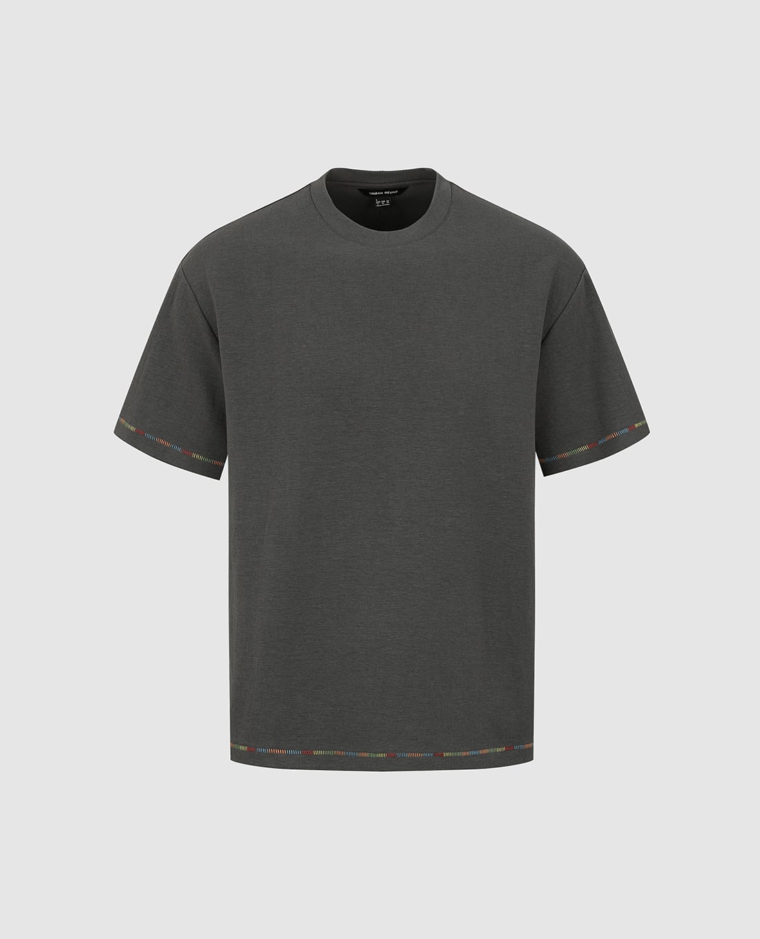 URBAN REVIVO - Áo thun nam cổ tròn tay ngắn viền chỉ màu