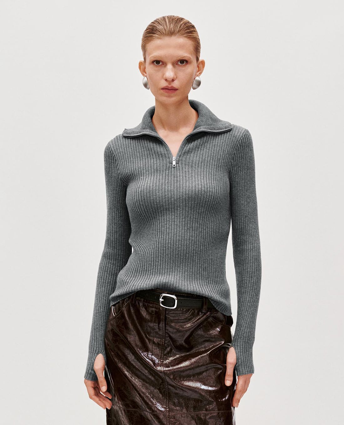 URBAN REVIVO - Áo dệt kim nữ cổ bẻ phối khóa kéo