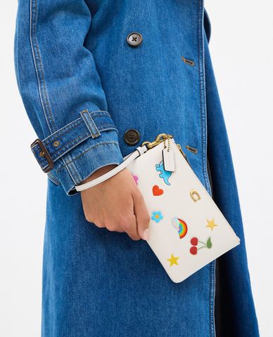  COACH - Ví nữ dáng dài Essential With Sticker Print 