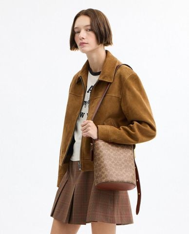  COACH - Túi đeo vai nữ Bleecker 21 In Signature Canvas 