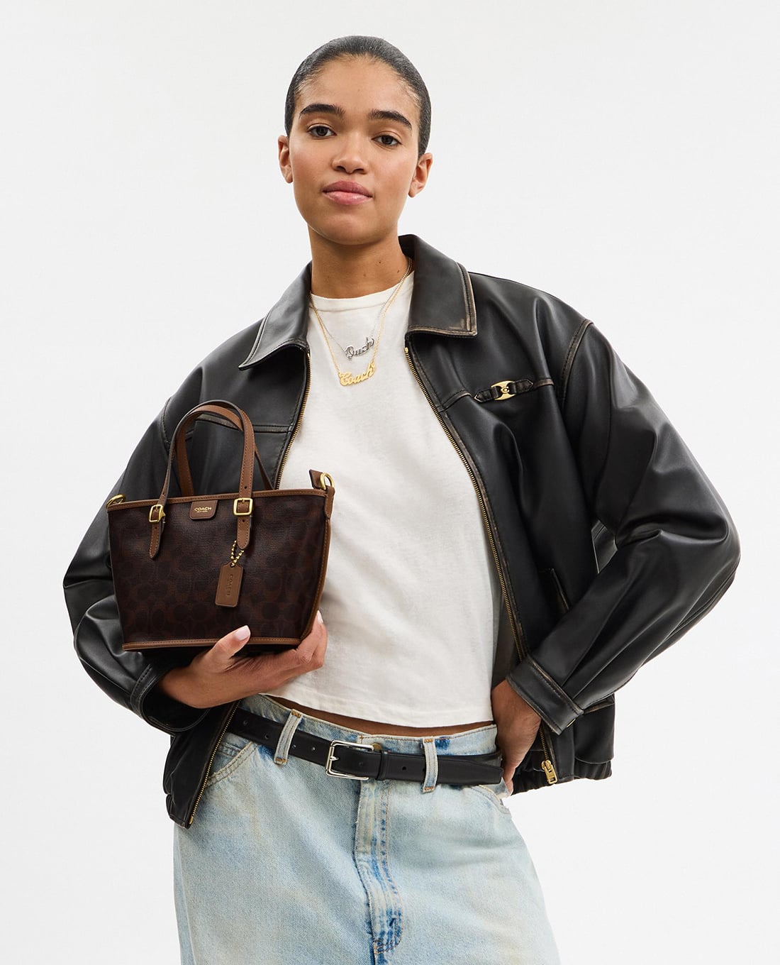 COACH - Túi tote nữ hình thang Taxi 21