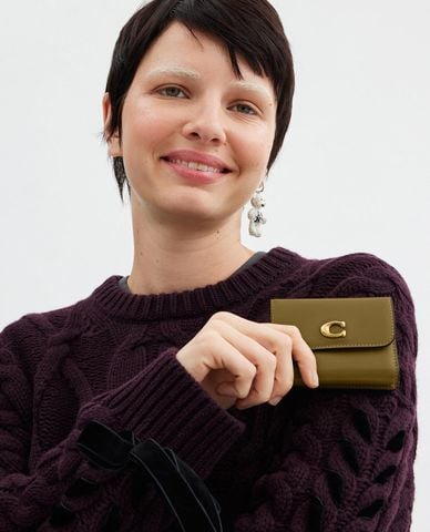  COACH - Ví nữ dáng ngắn nắp gập Essential 