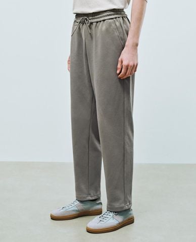  URBAN REVIVO - Quần nam ống đứng lưng thun phối dây rút 