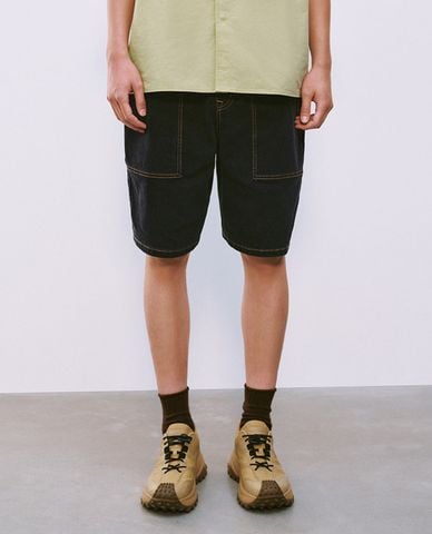  URBAN REVIVO - Quần short jeans nam lưng thun 