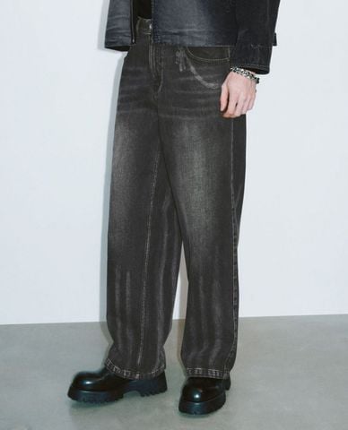  URBAN REVIVO - Quần jeans nam ống rộng wash bạc thời thượng 