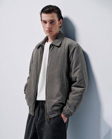  URBAN REVIVO - Áo khoác bomber nam cổ bẻ tay dài khóa zip 