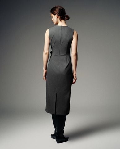  URBAN REVIVO - Đầm sát nách midi chiết eo thanh lịch 