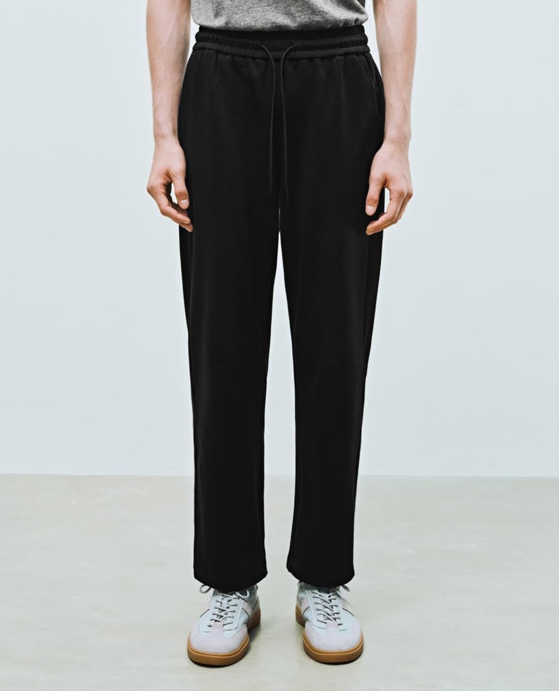 URBAN REVIVO - Quần nam ống đứng lưng thun phối dây rút